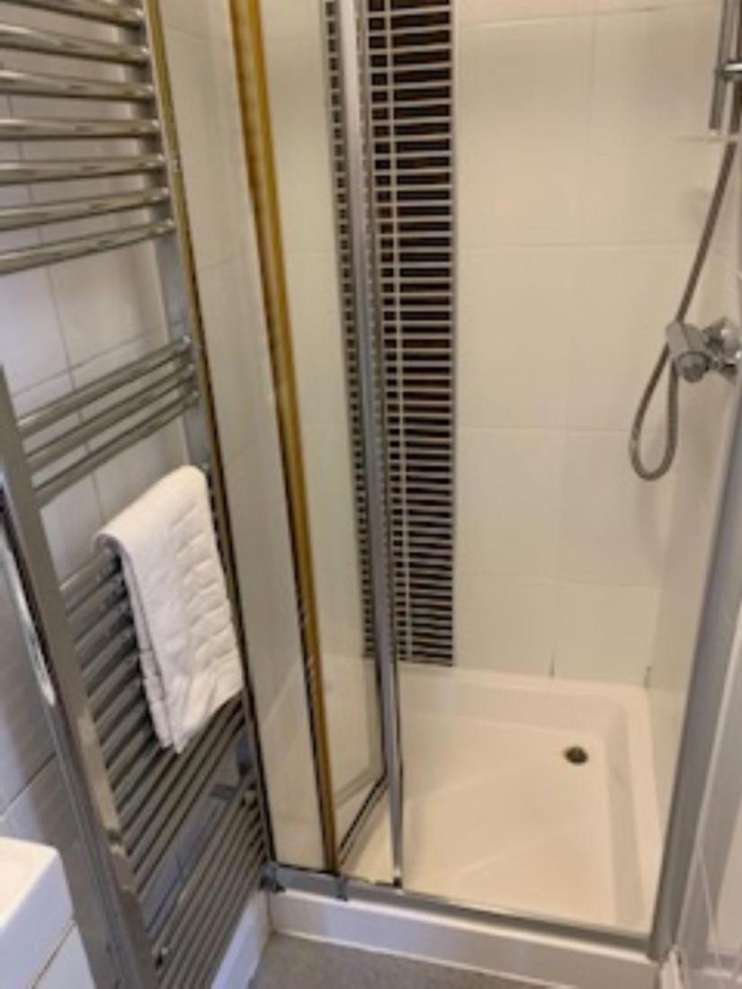 Goodrington Lodge Holiday Apartments 페인턴 외부 사진
